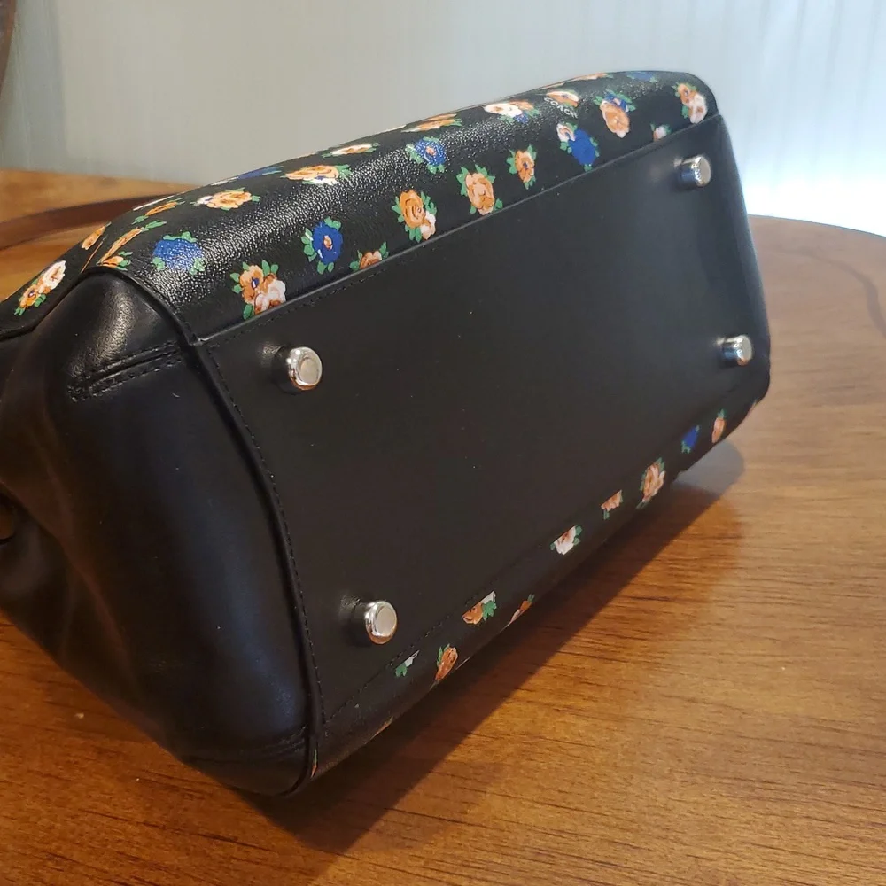 Like NEW Coach Margot Carryall With Rose Print